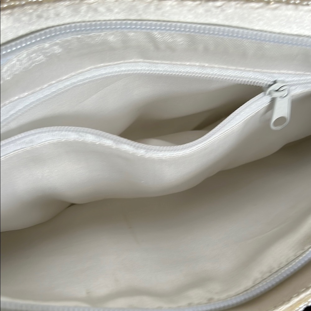 Floral Beaded Cream Shoulder Bag - Picture 14 of 14